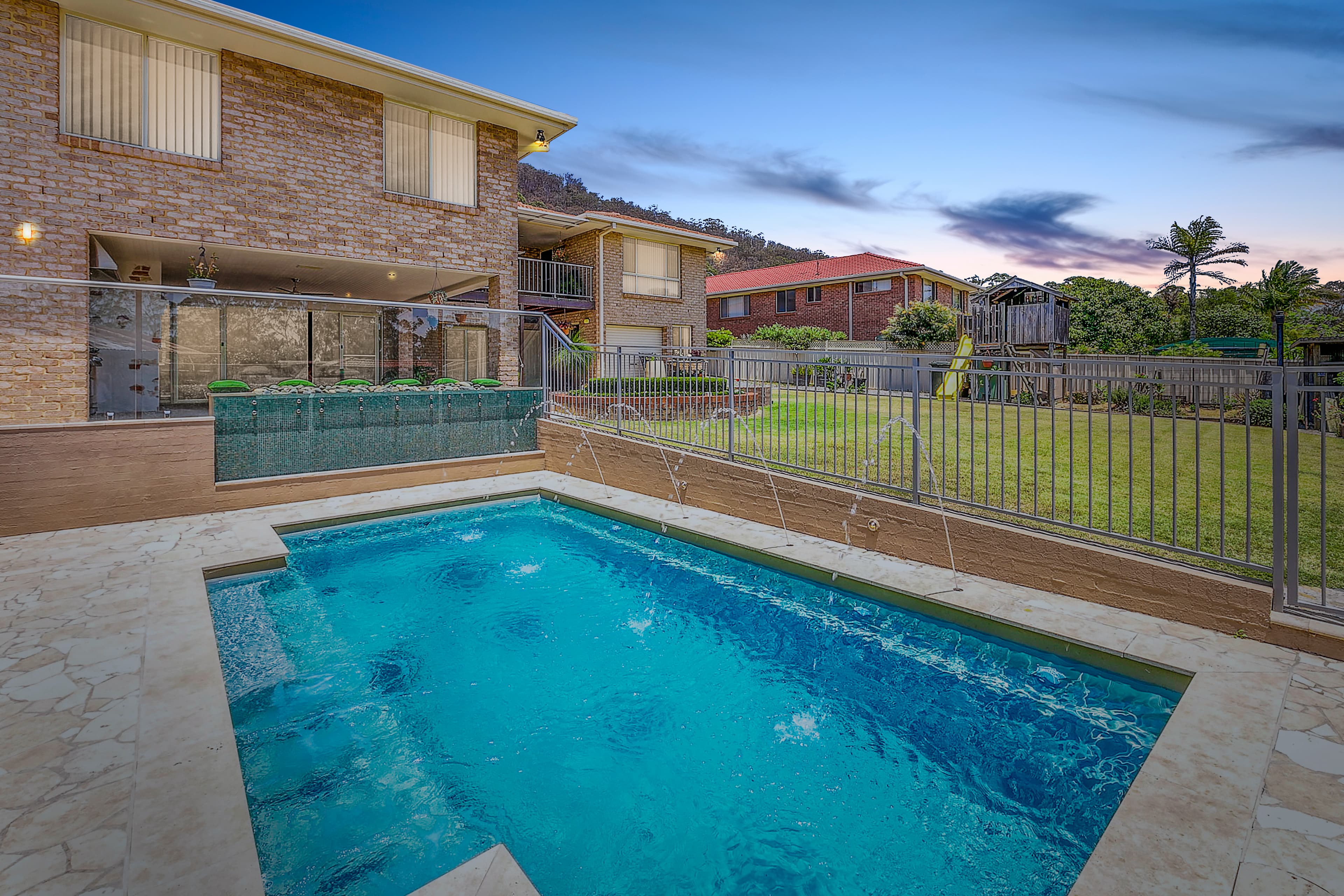 13 Babinda Avenue, West Haven, West Haven - Thumbnail 4