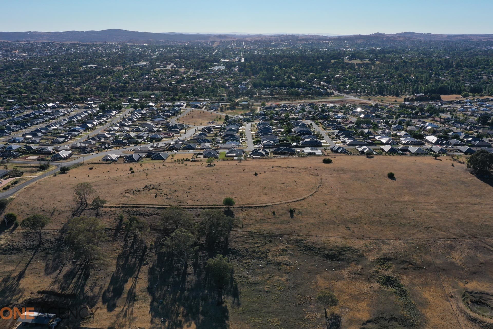 448 The Escort Way, Orange, Orange - Thumbnail 2