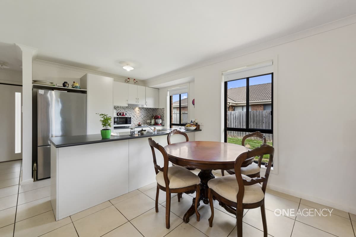 37 Tier Hill Drive, Smithton, Smithton - Thumbnail 3