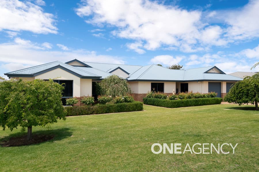 39 Hargrave Avenue, Lloyd, Lloyd - Image 1