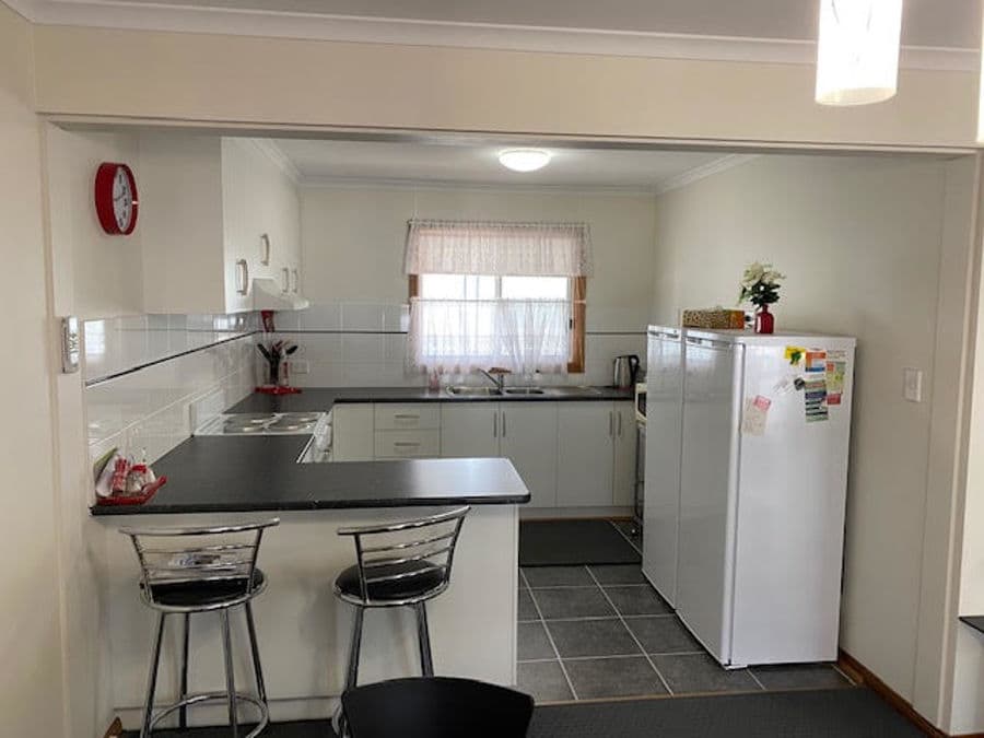 16B ANNA Street, Urana, Urana - Thumbnail 7