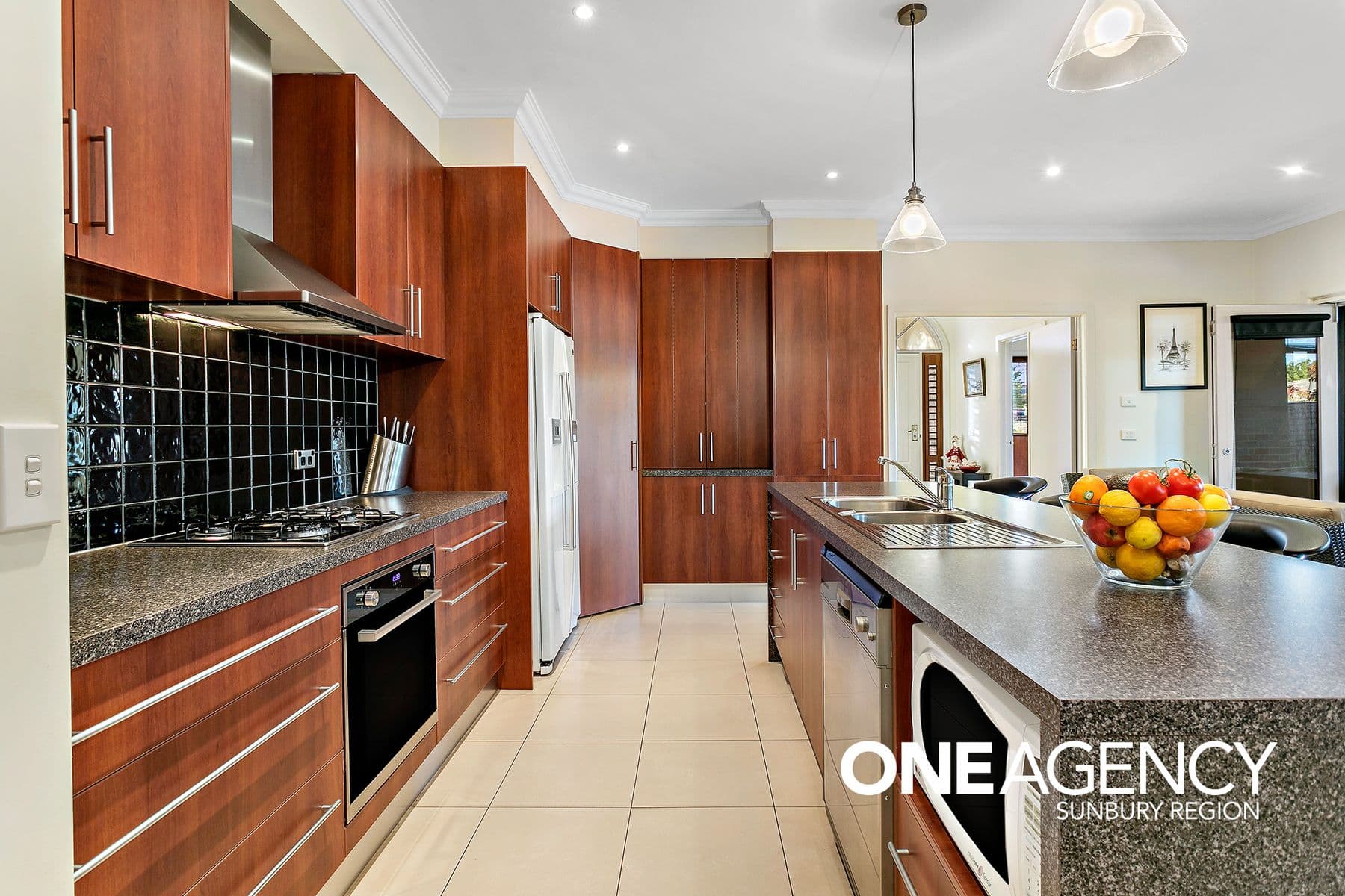 1 Kippax Street, Sunbury, Sunbury - Thumbnail 5