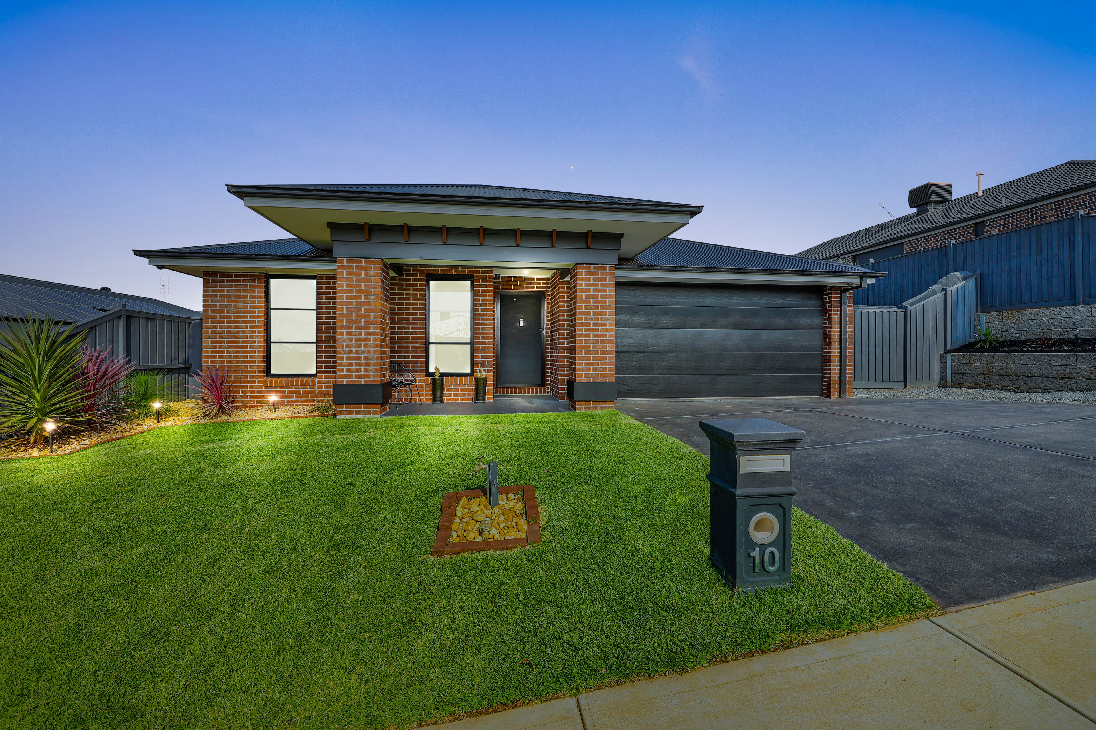 10 Elmside Avenue, Warragul, Warragul - Image 1