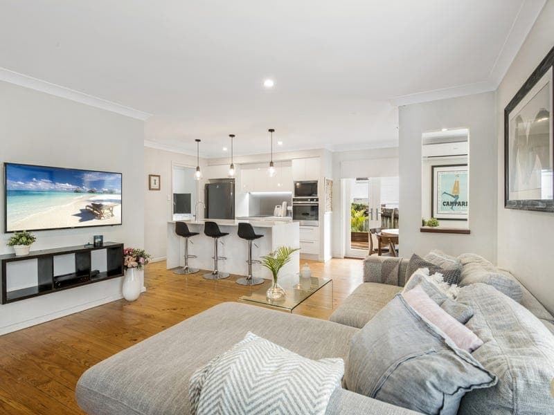 17 Bushlands Avenue, Springfield, Springfield - Image 1