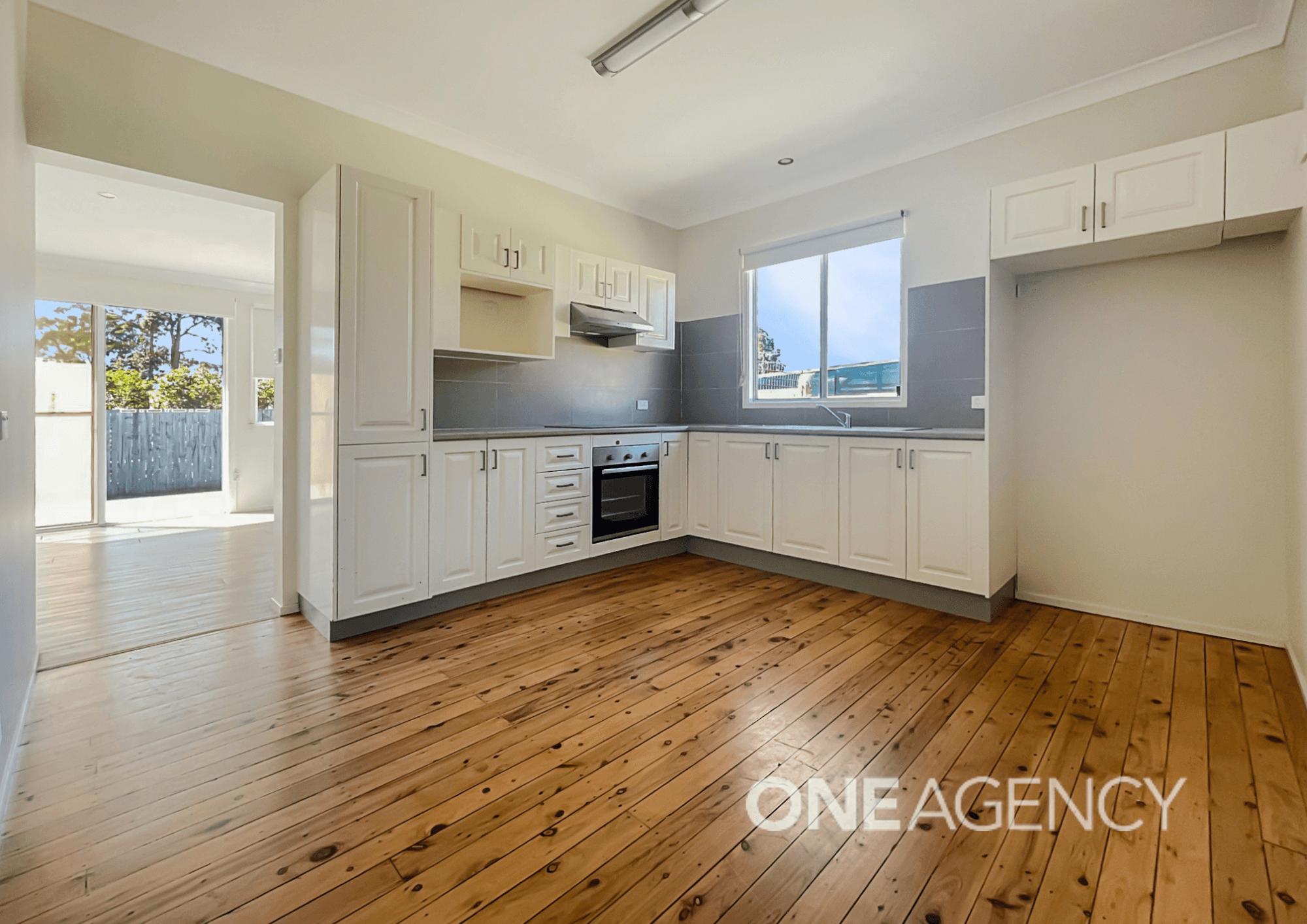 53 Tallyan Point Road, Basin View, Basin View - Thumbnail 2