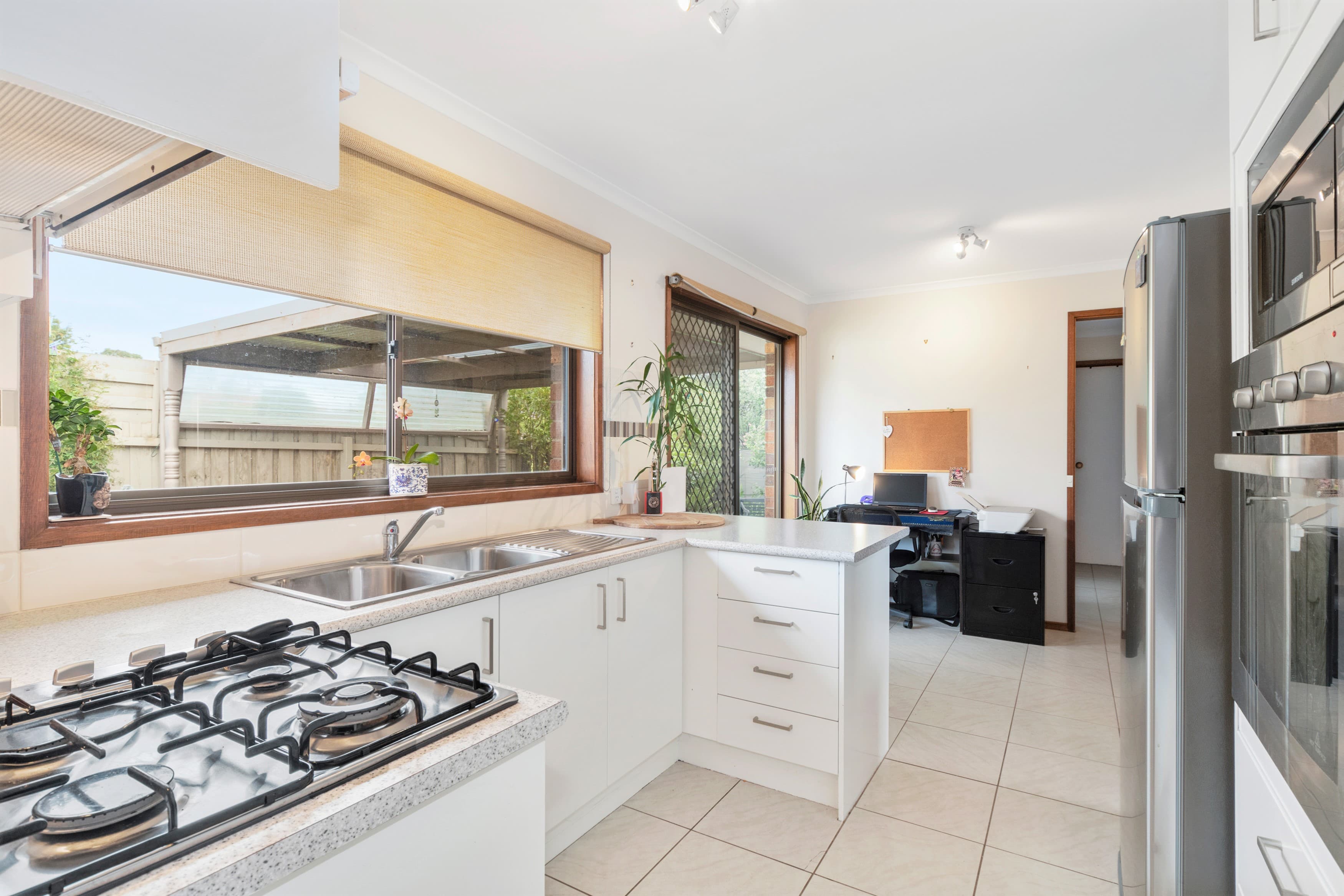 18/42 Eramosa Road East, Somerville, Somerville - Thumbnail 4