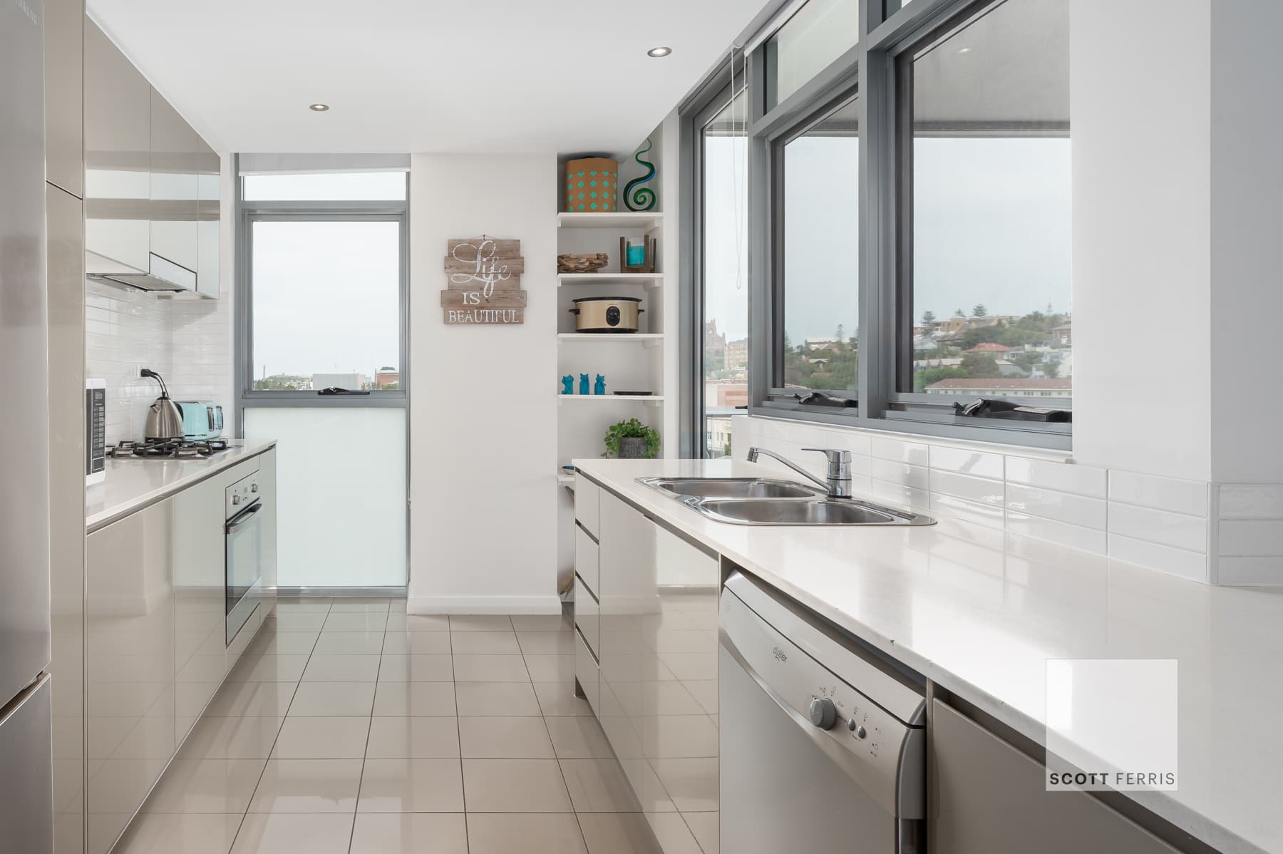 707/335 Wharf Road, Newcastle, Newcastle - Thumbnail 4