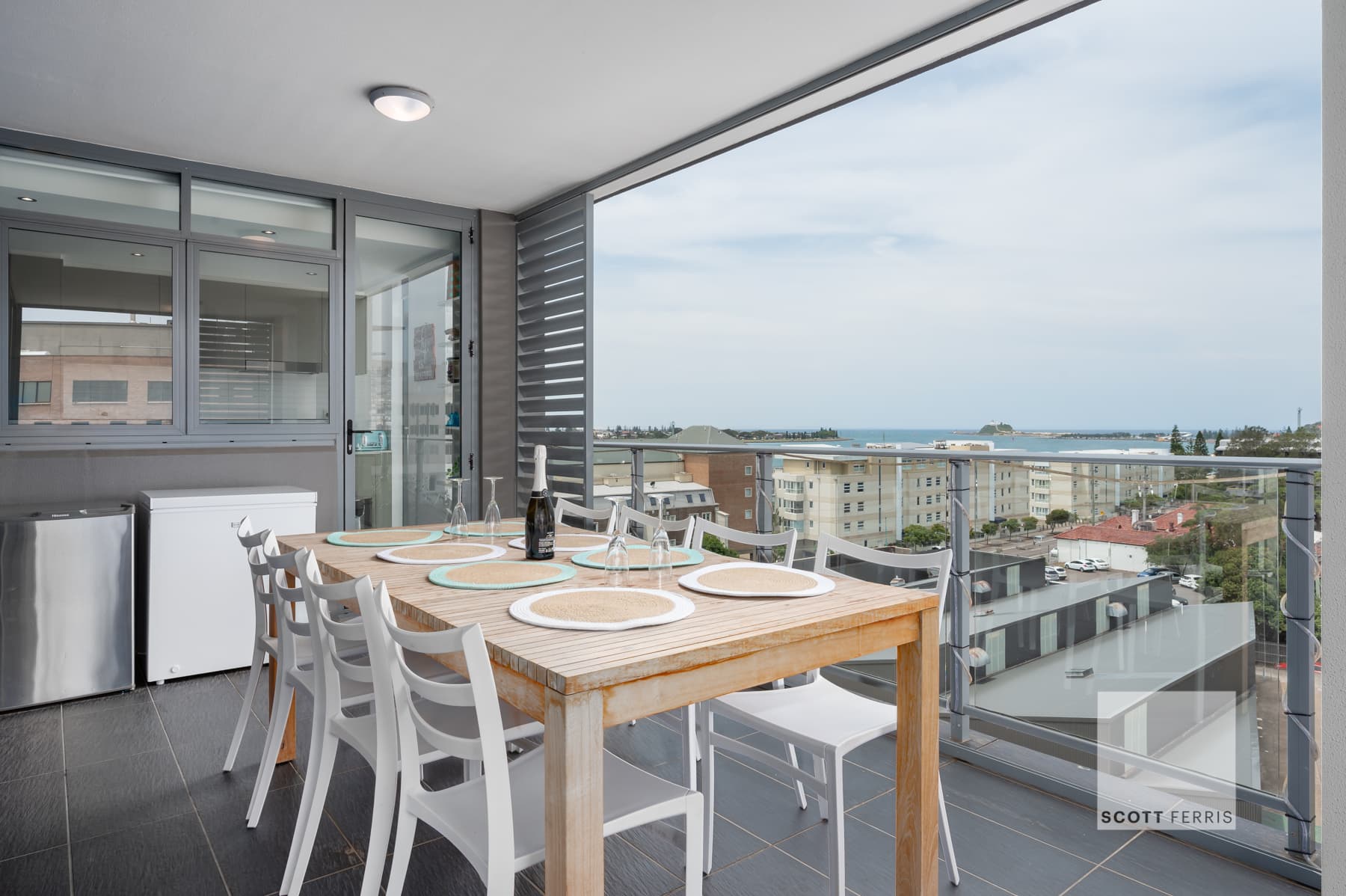 707/335 Wharf Road, Newcastle, Newcastle - Thumbnail 2
