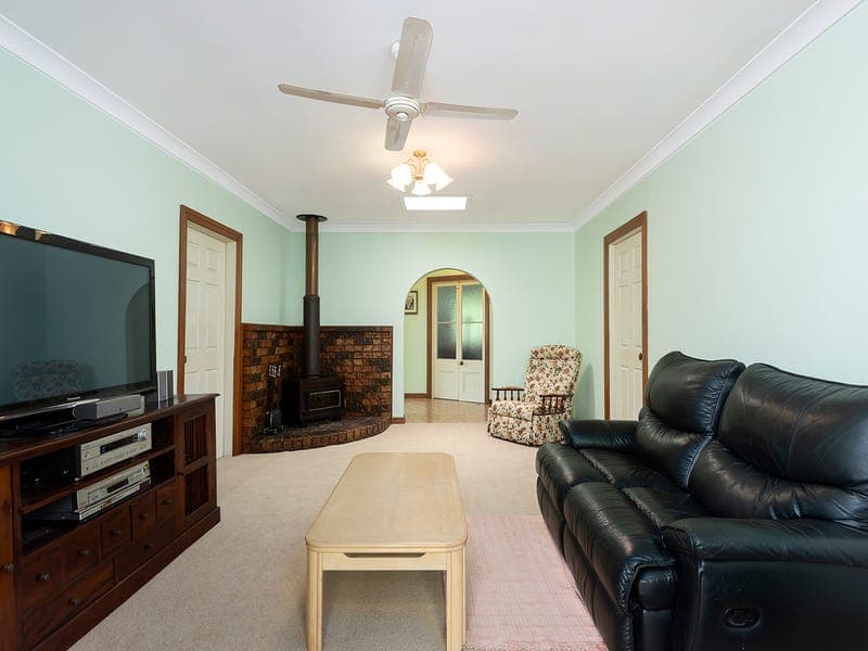 11a Old Logan Road, Gailes, Gailes - Thumbnail 4