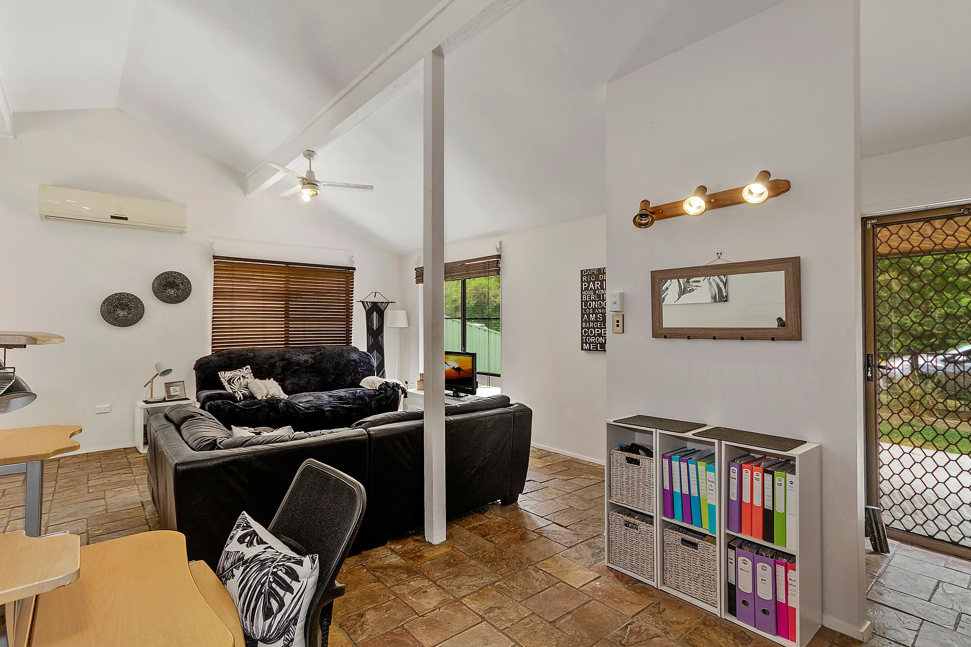37 Koninderie Parade, Narara, Narara - Thumbnail 2