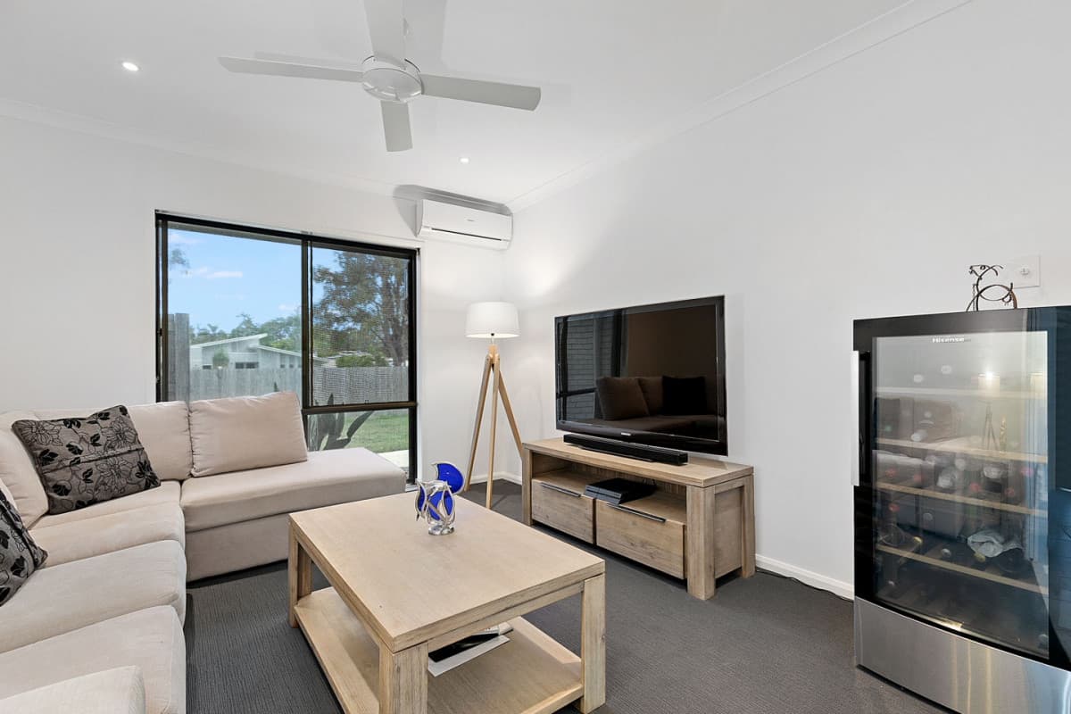 48 Hughes Road, Urangan, Urangan - Thumbnail 3