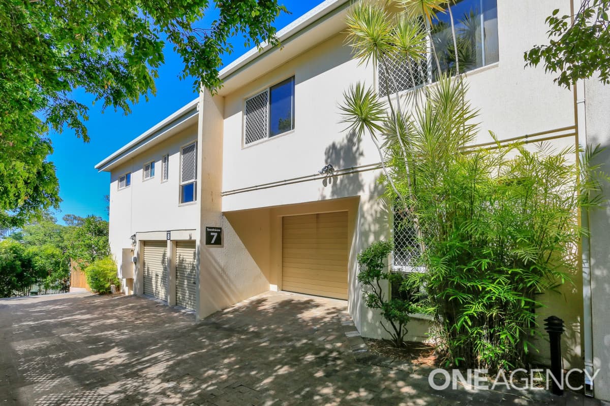 7/184 Torquay Road, Scarness, Scarness - Image 1