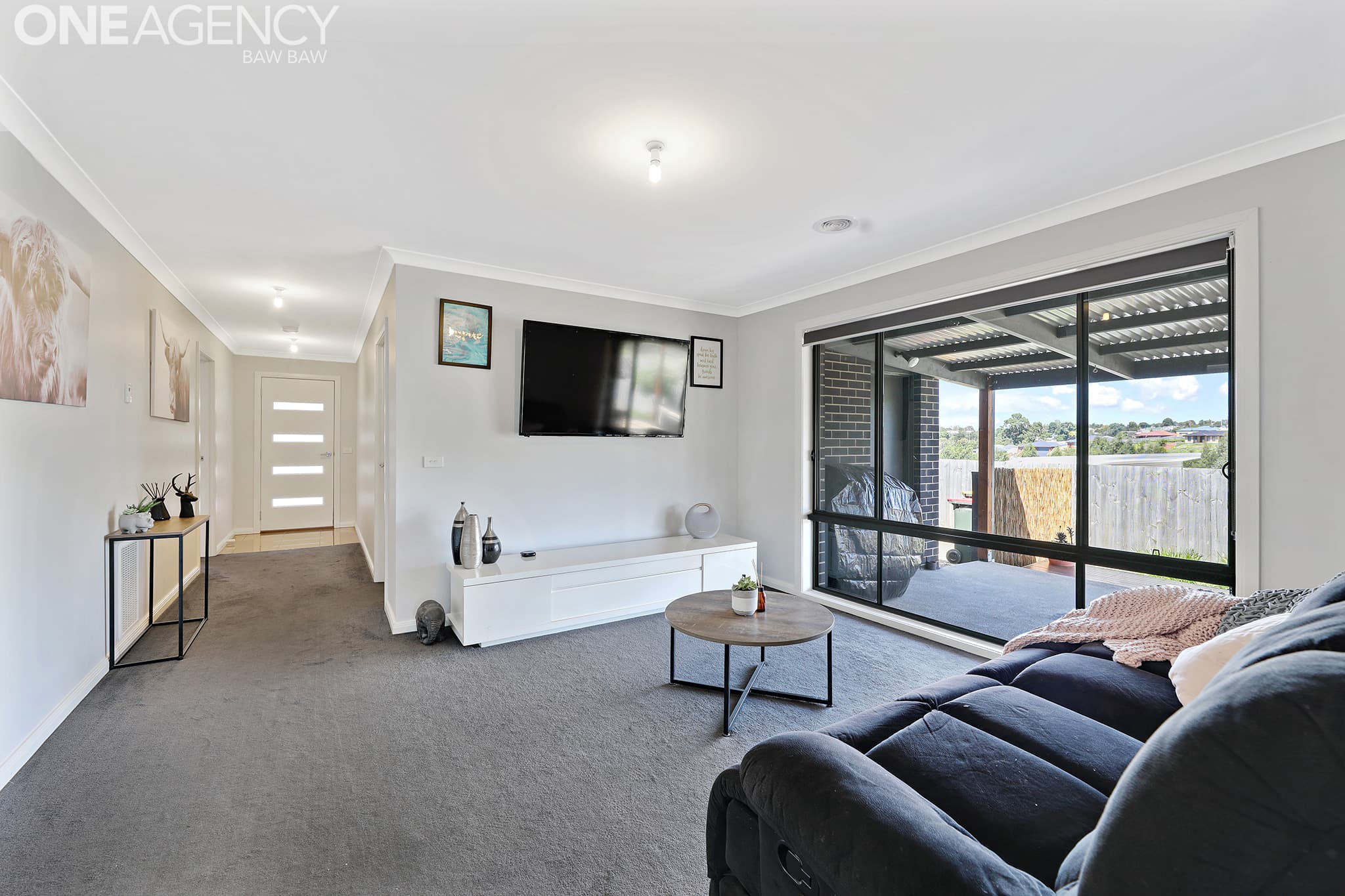 17 Buscombe Crescent, Drouin, Drouin - Thumbnail 3