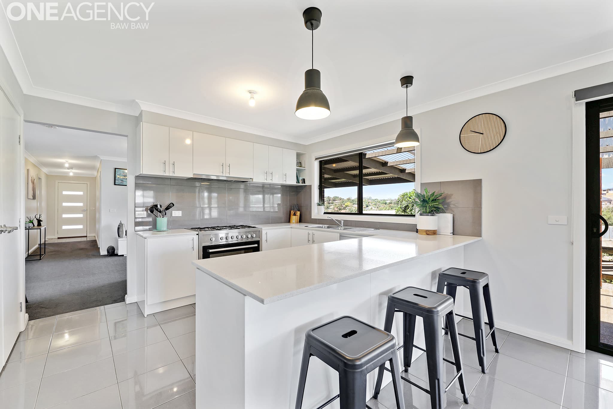 17 Buscombe Crescent, Drouin, Drouin - Thumbnail 4