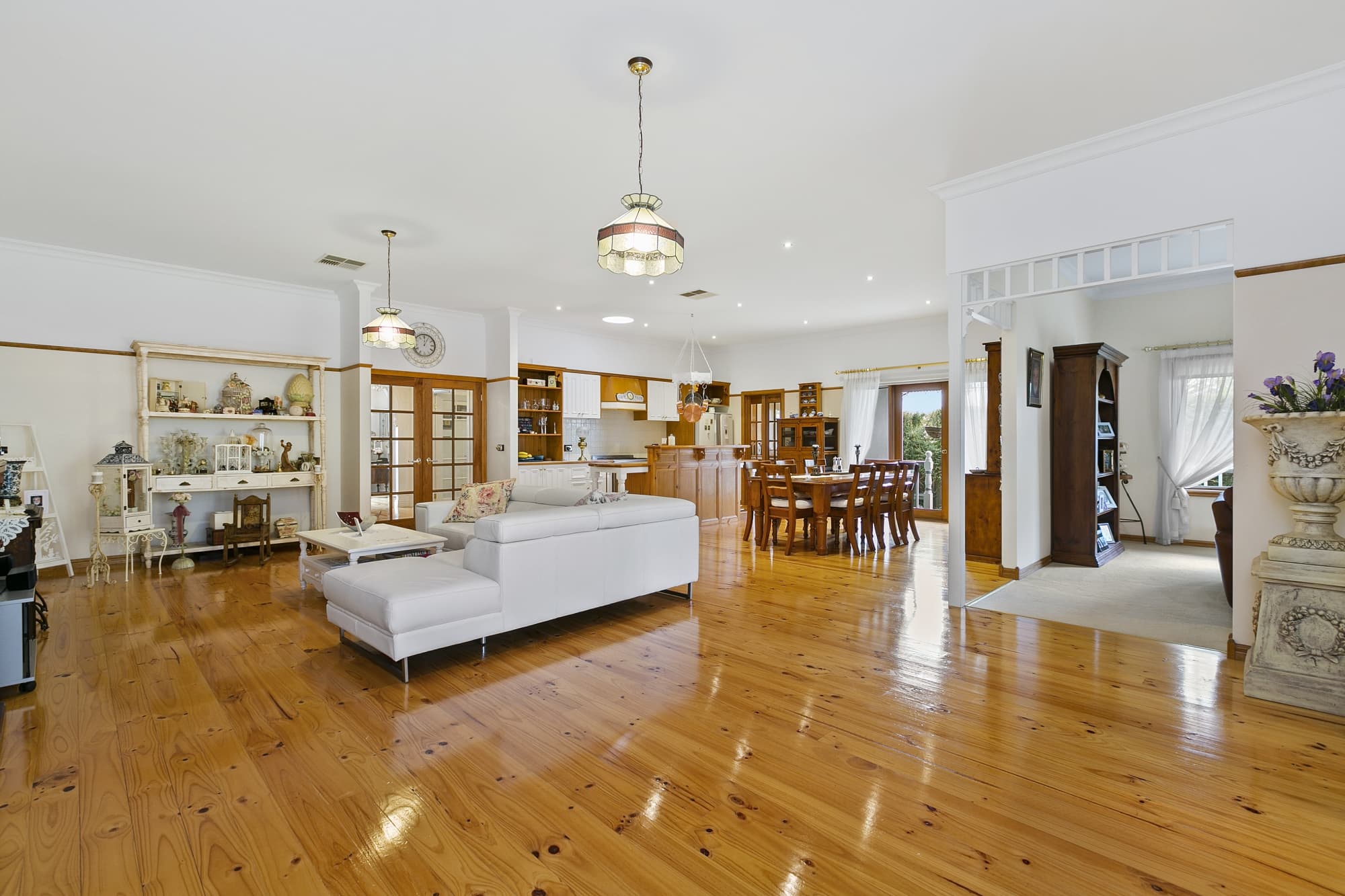 24 Tallis Drive, Mornington, Mornington - Thumbnail 3