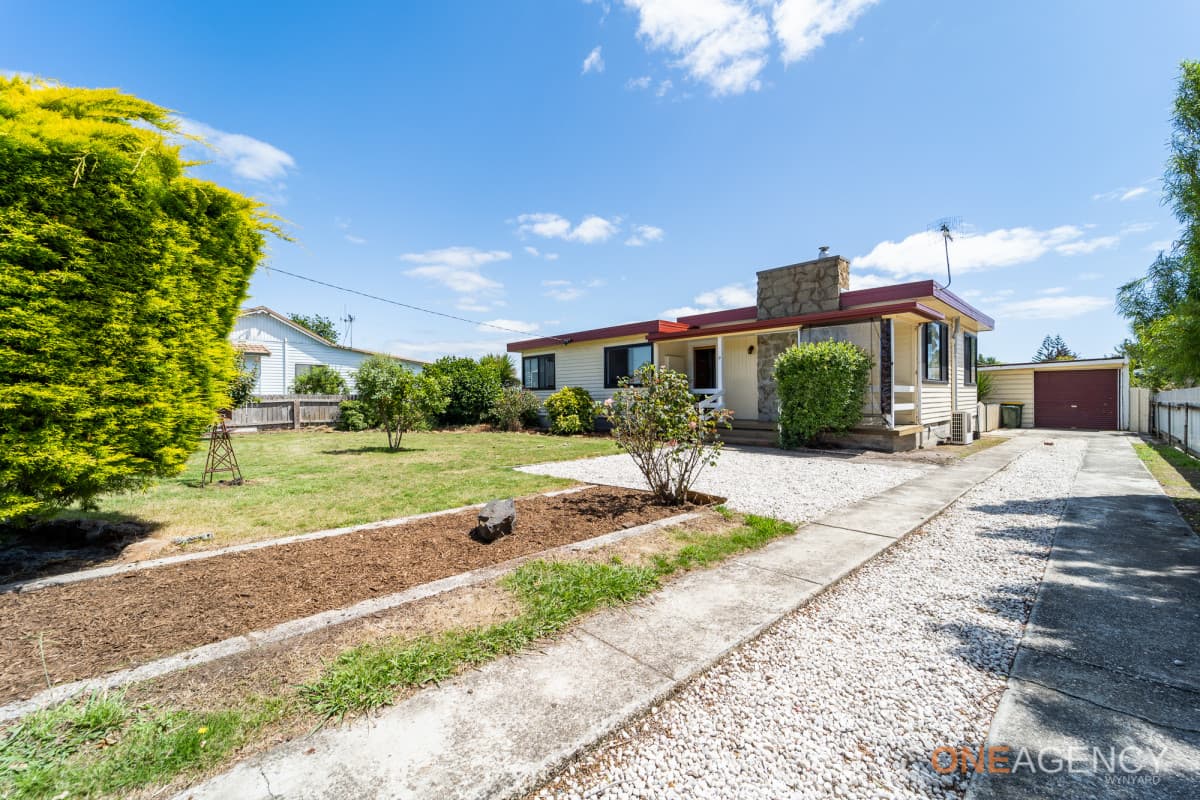 9 Quiggin Street, Wynyard, Wynyard - Image 1