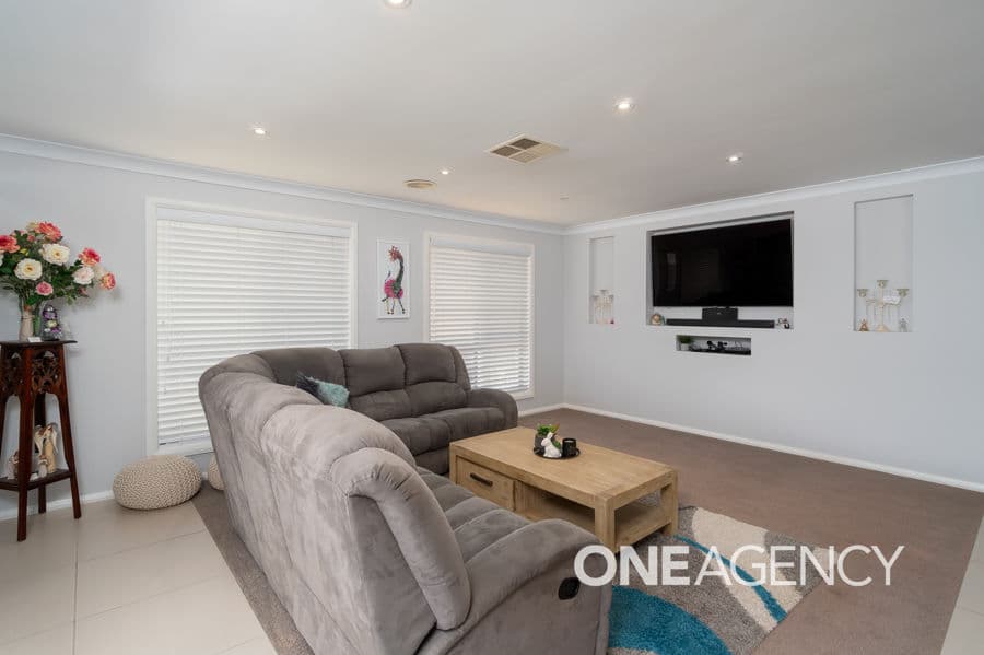 4 Yulong Street, Glenfield Park, Glenfield Park - Thumbnail 5