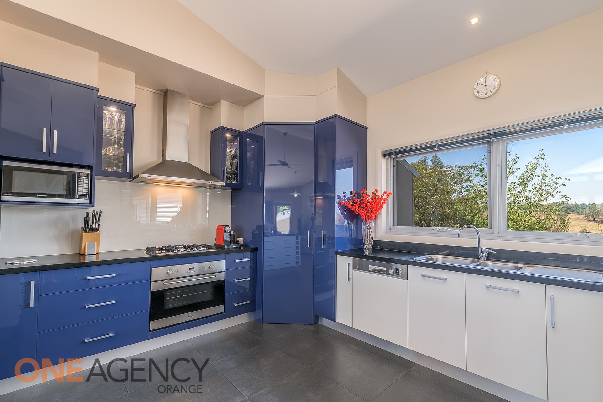 51 Silverdown Way, Orange, Orange - Thumbnail 5