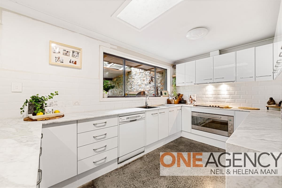 2 Pialba Court, North Gosford, North Gosford - Thumbnail 2