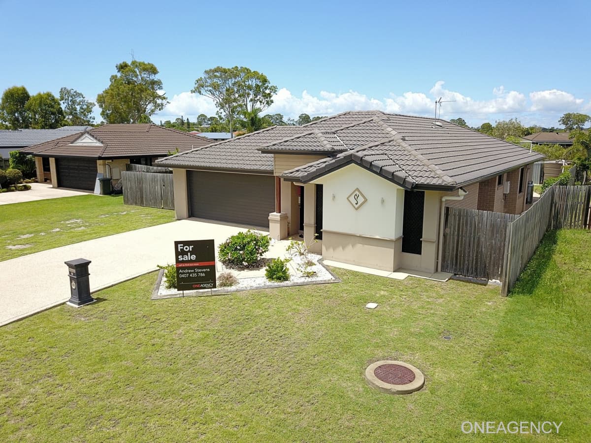 13 Kingston Court, Point Vernon, Point Vernon - Thumbnail 2