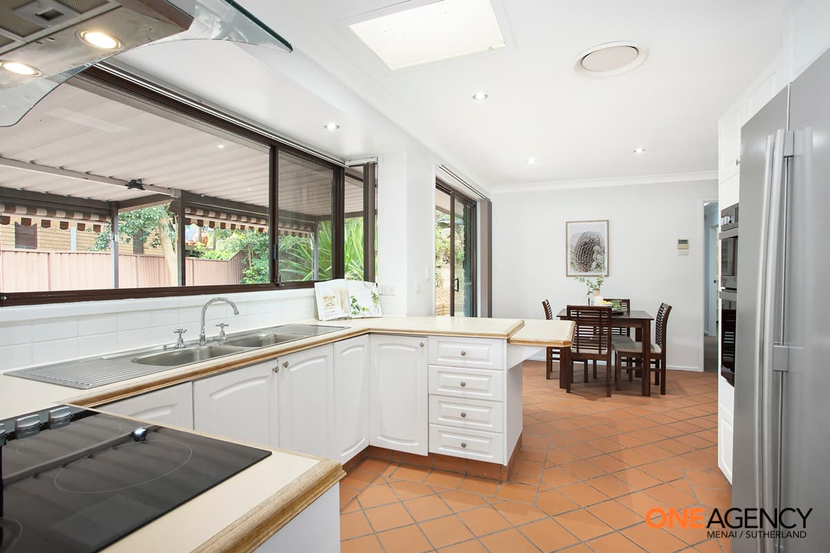 17 Portland Close, Illawong, Illawong - Thumbnail 3