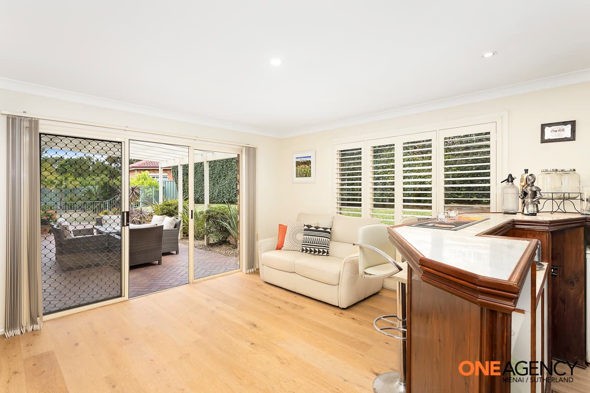 9 Mahogany Close, Alfords Point, Alfords Point - Thumbnail 3