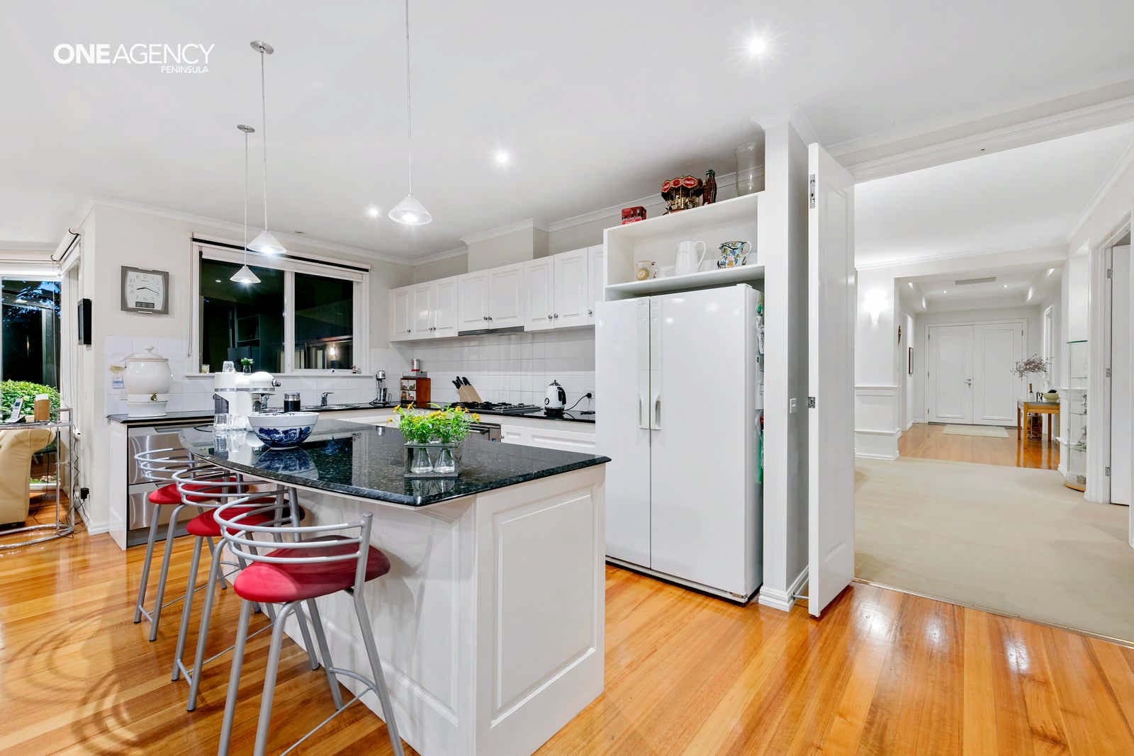11 Widdop Avenue, Rosebud, Rosebud - Thumbnail 4