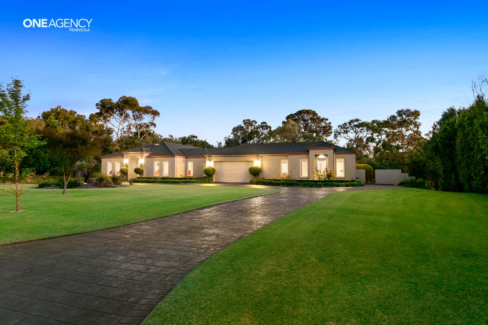 11 Widdop Avenue, Rosebud, Rosebud - Image 1