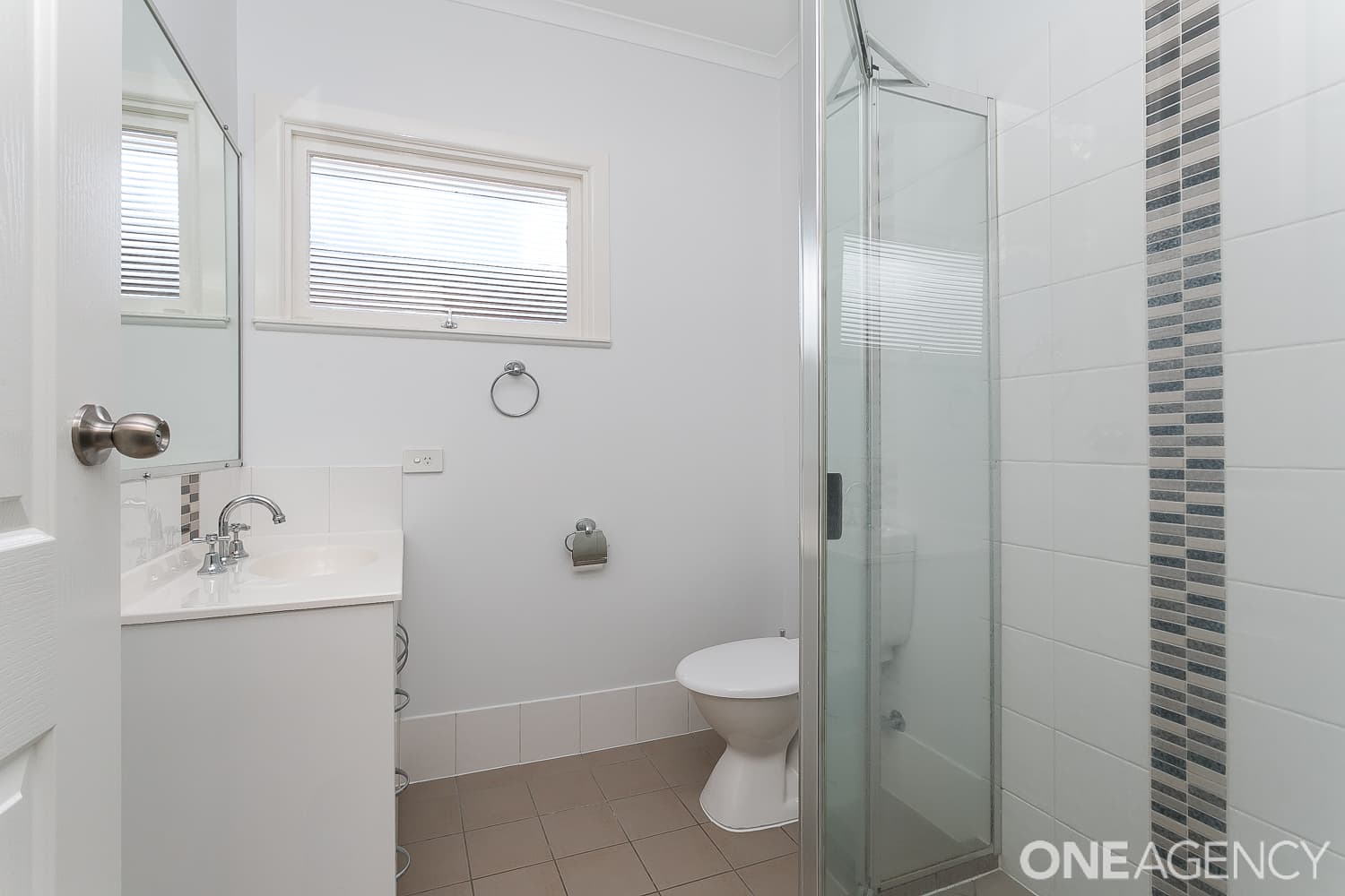 14 Maryborough Terrace, Scarborough, Scarborough - Thumbnail 5