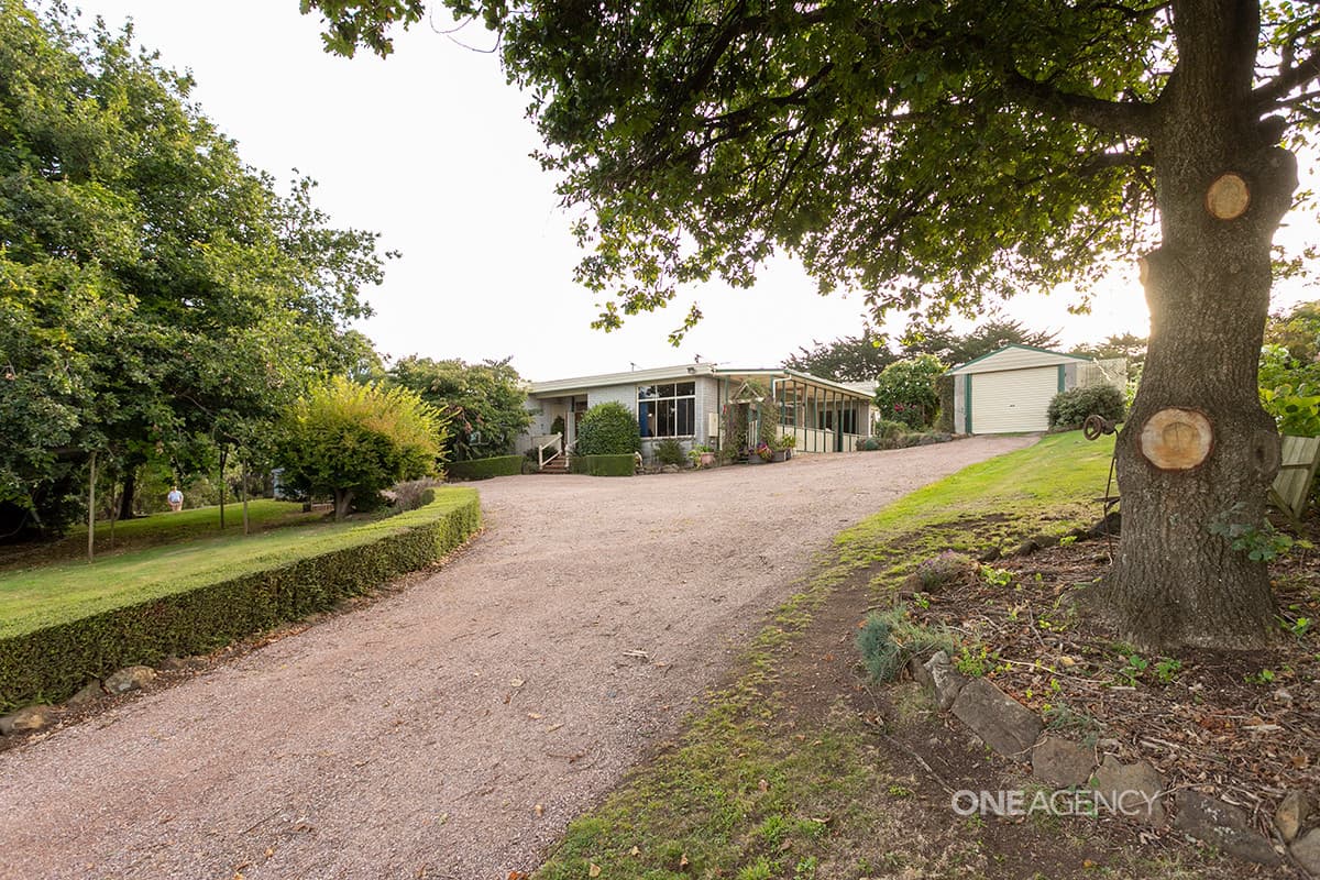 23 Dallas Road, Somerset, Somerset - Image 1