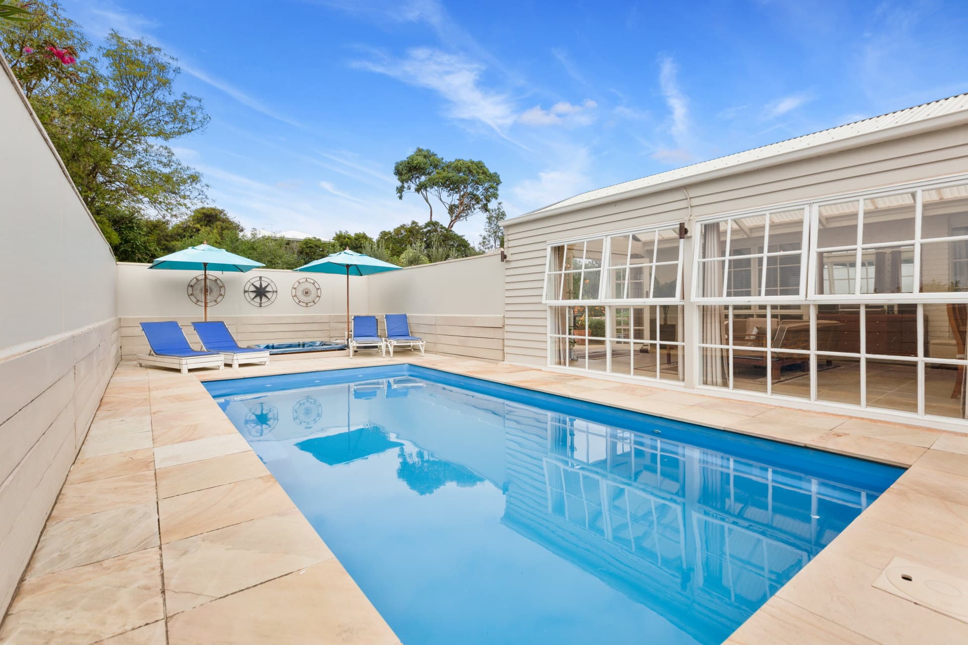 14 Dueran Street, Mount Eliza, Mount Eliza - Thumbnail 2