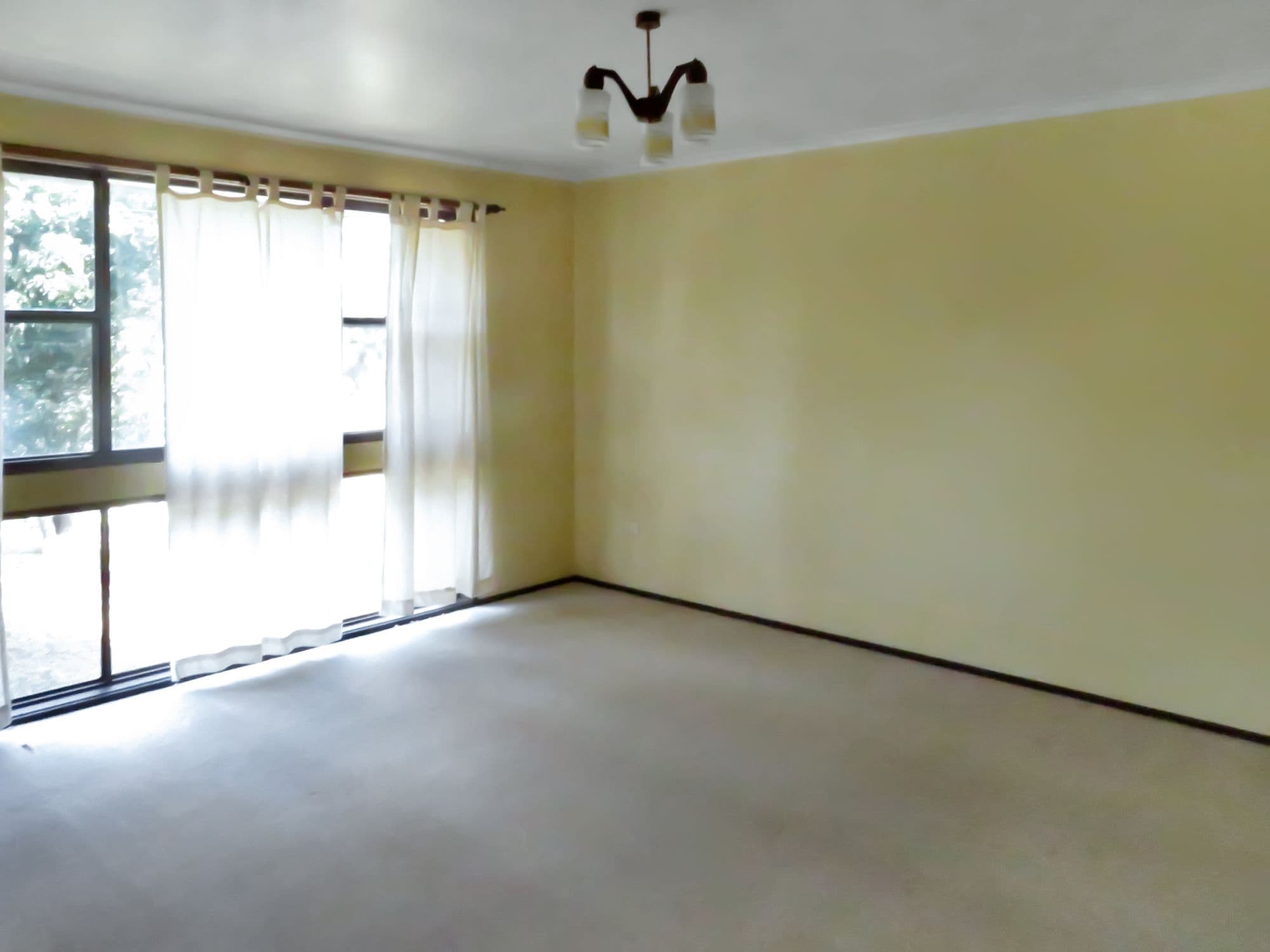 127 WEST BIRRILEY Street, Bomaderry, Bomaderry - Thumbnail 6