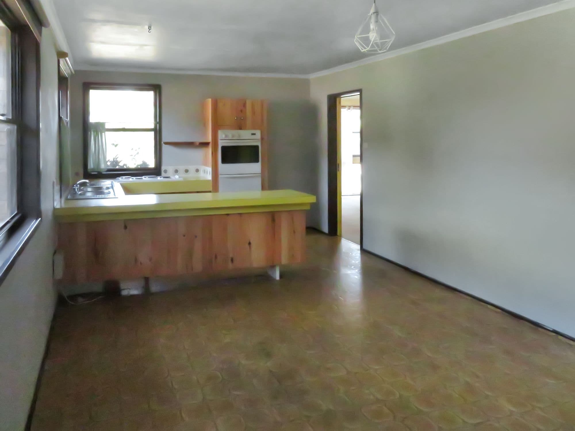 127 WEST BIRRILEY Street, Bomaderry, Bomaderry - Thumbnail 8