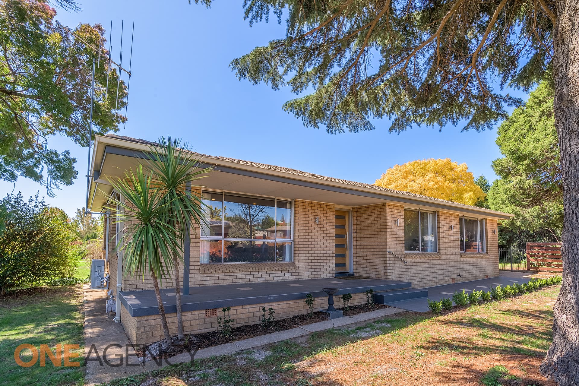 10 Taronga Avenue, Orange, Orange - Image 1