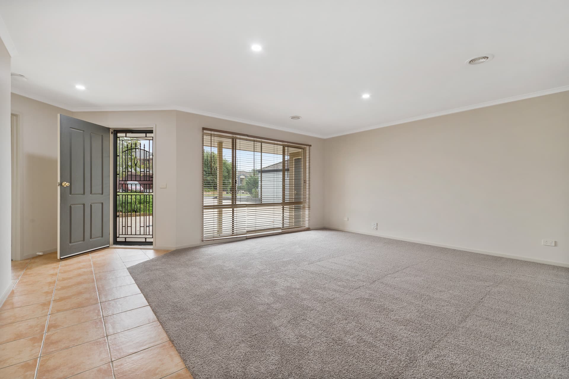 7 Tira Court, Mornington, Mornington - Thumbnail 2