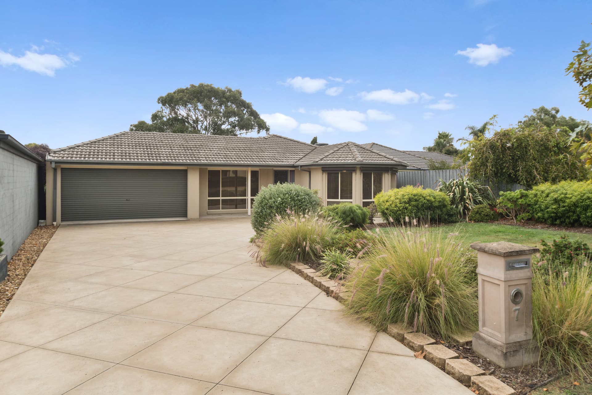 7 Tira Court, Mornington, Mornington - Image 1