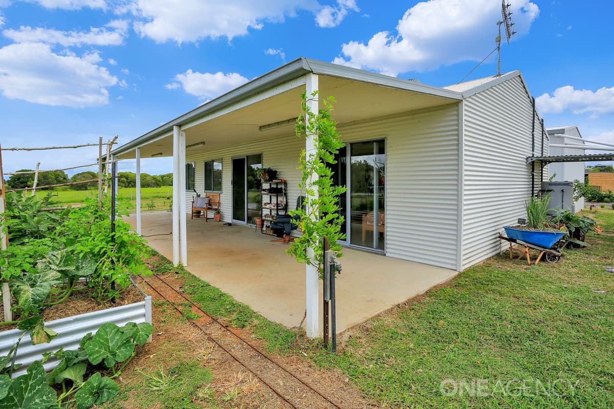 46 Bowarrady Court, River Heads, River Heads - Thumbnail 4