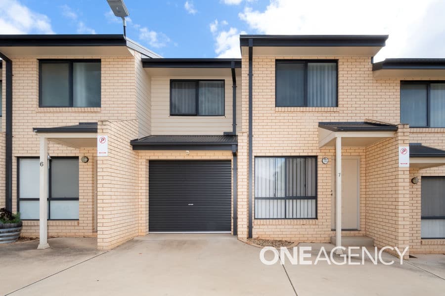7/38 Kenneally Street, Kooringal, Kooringal - Image 1