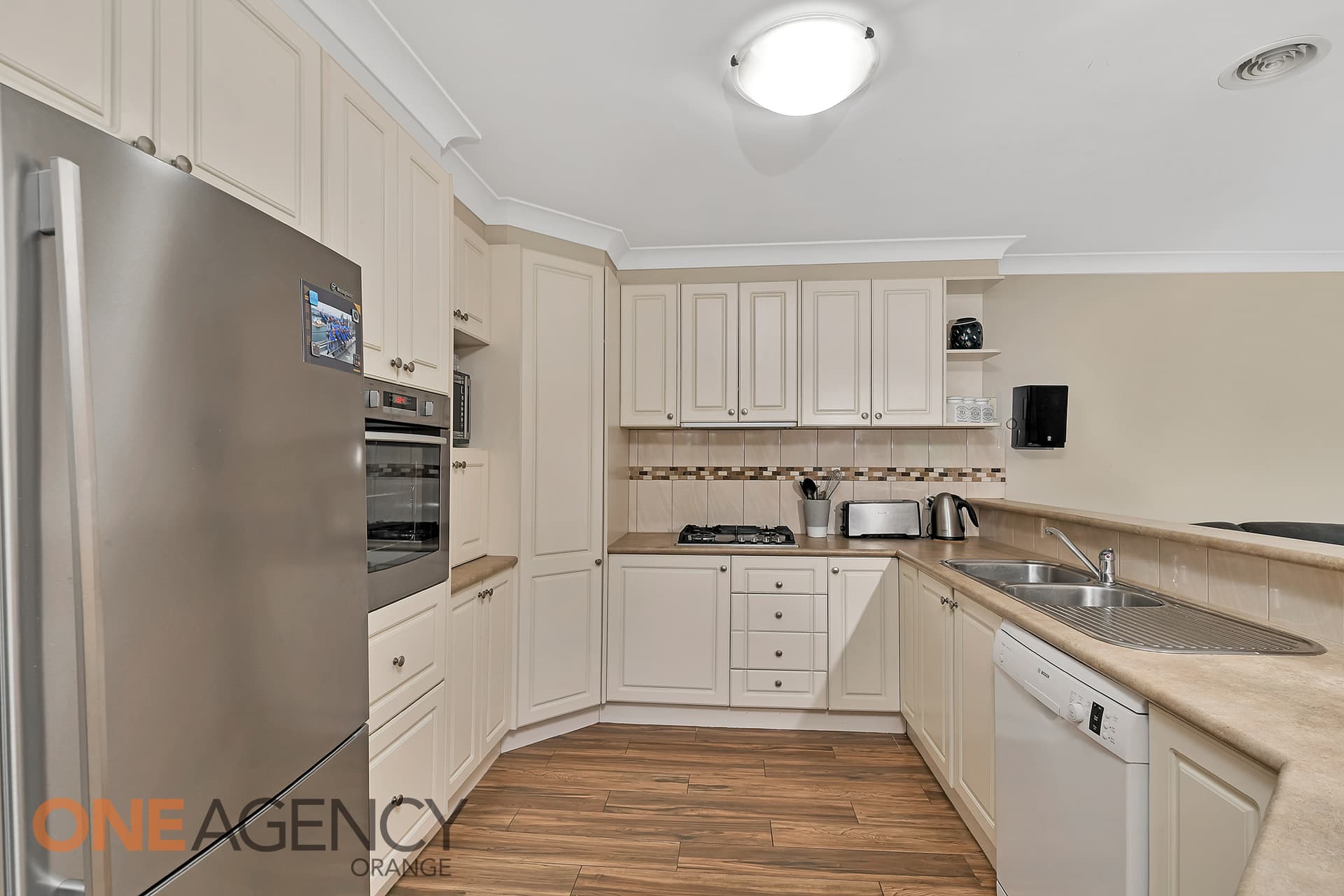 156 Sieben Drive, Orange, Orange - Thumbnail 5