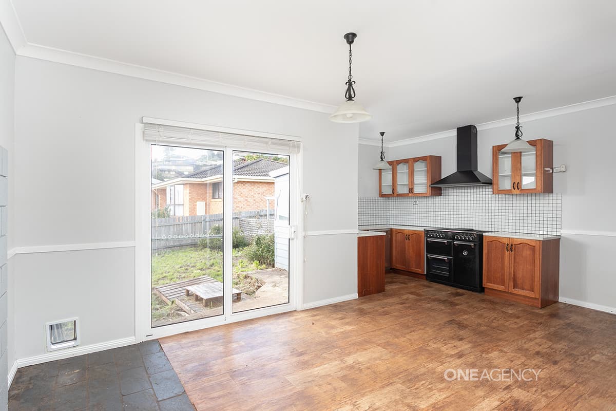 23 Ironcliffe Road, Penguin, Penguin - Thumbnail 4