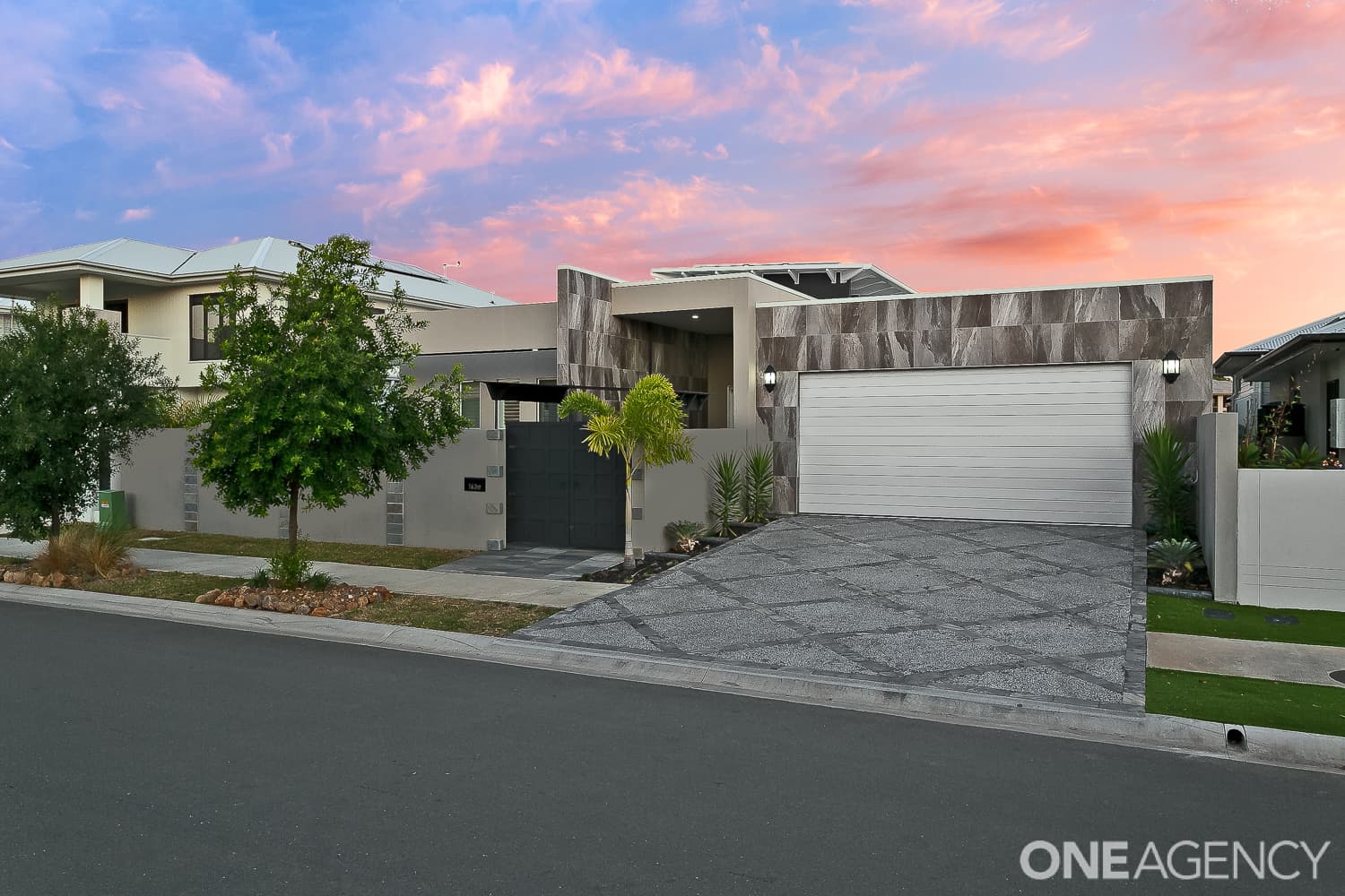 163 Quay Circuit, Newport, Newport - Image 1