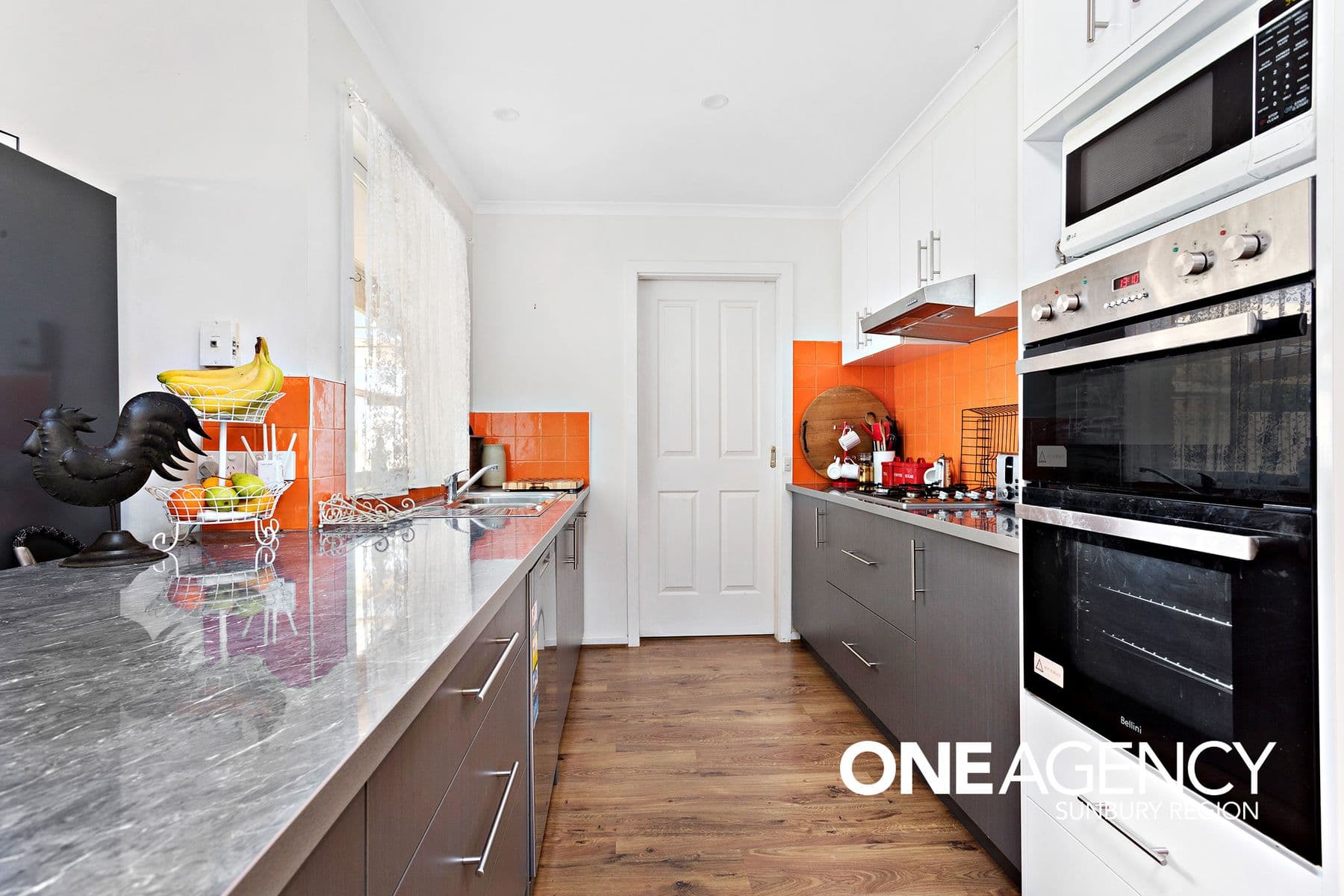 94 Charter Road West, Sunbury, Sunbury - Thumbnail 3