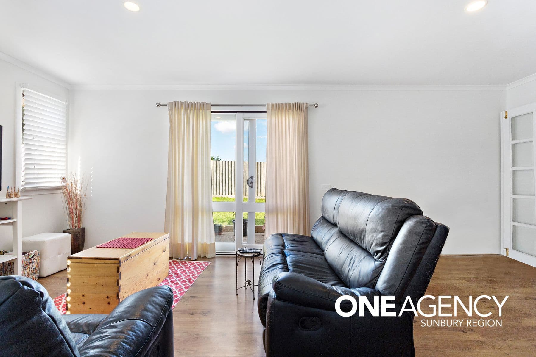 94 Charter Road West, Sunbury, Sunbury - Thumbnail 7
