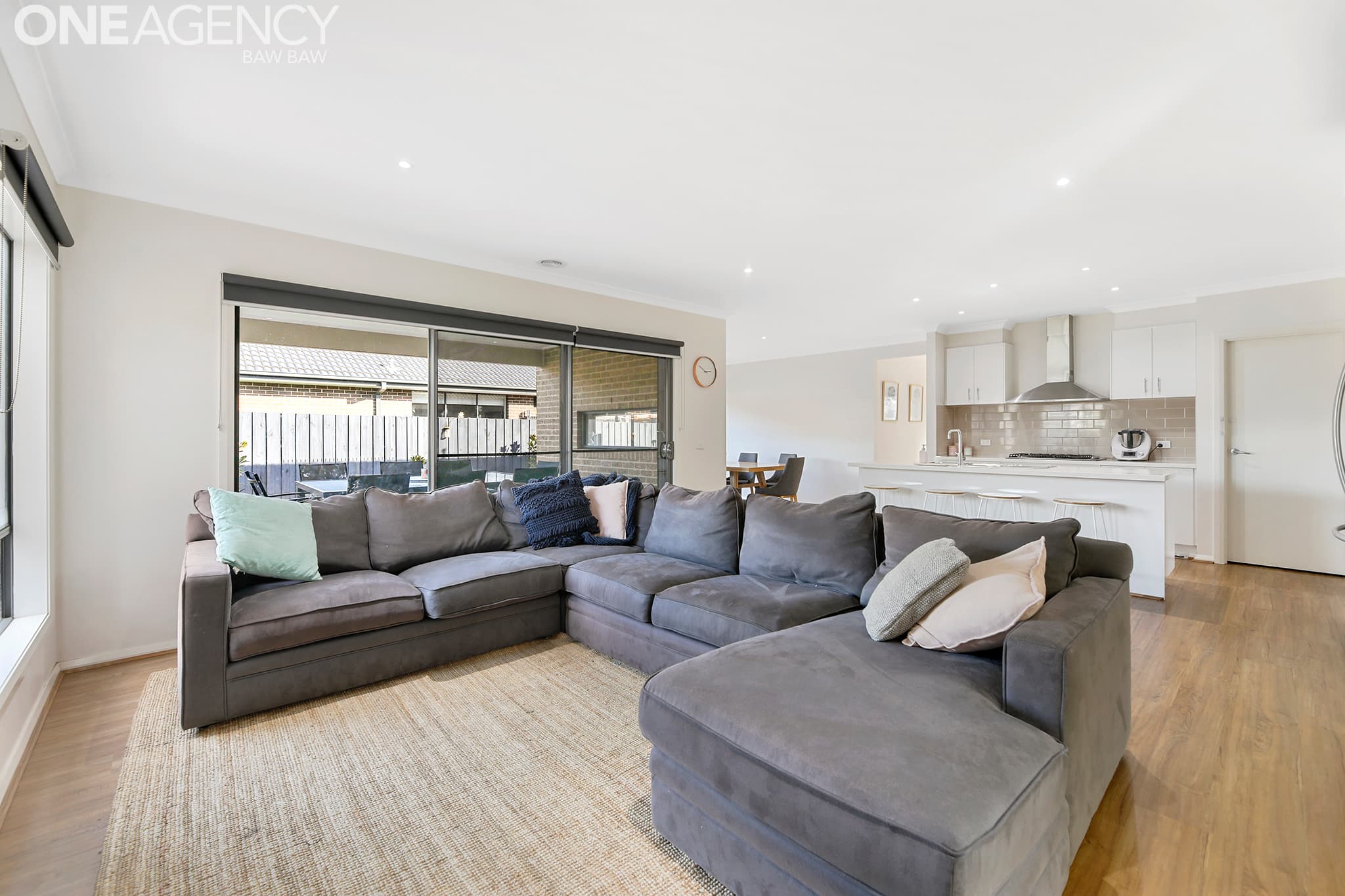 48 Pepper Crescent, Drouin, Drouin - Thumbnail 3