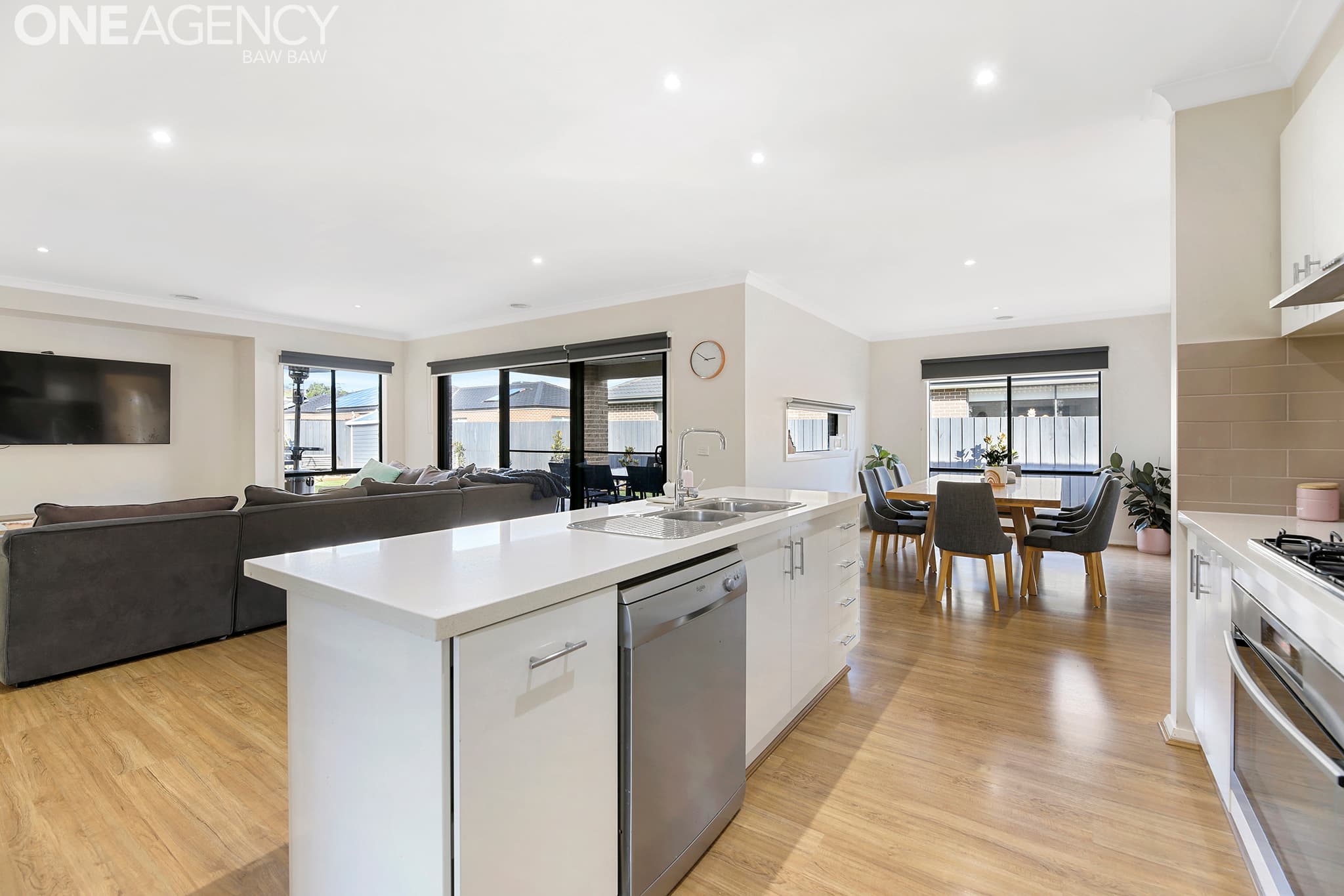 48 Pepper Crescent, Drouin, Drouin - Thumbnail 4
