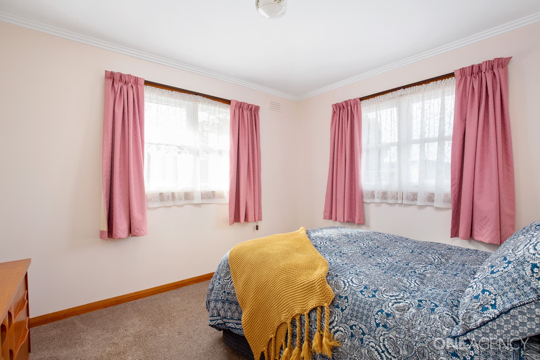 25 Tompsons Lane, Newnham, Newnham - Thumbnail 7