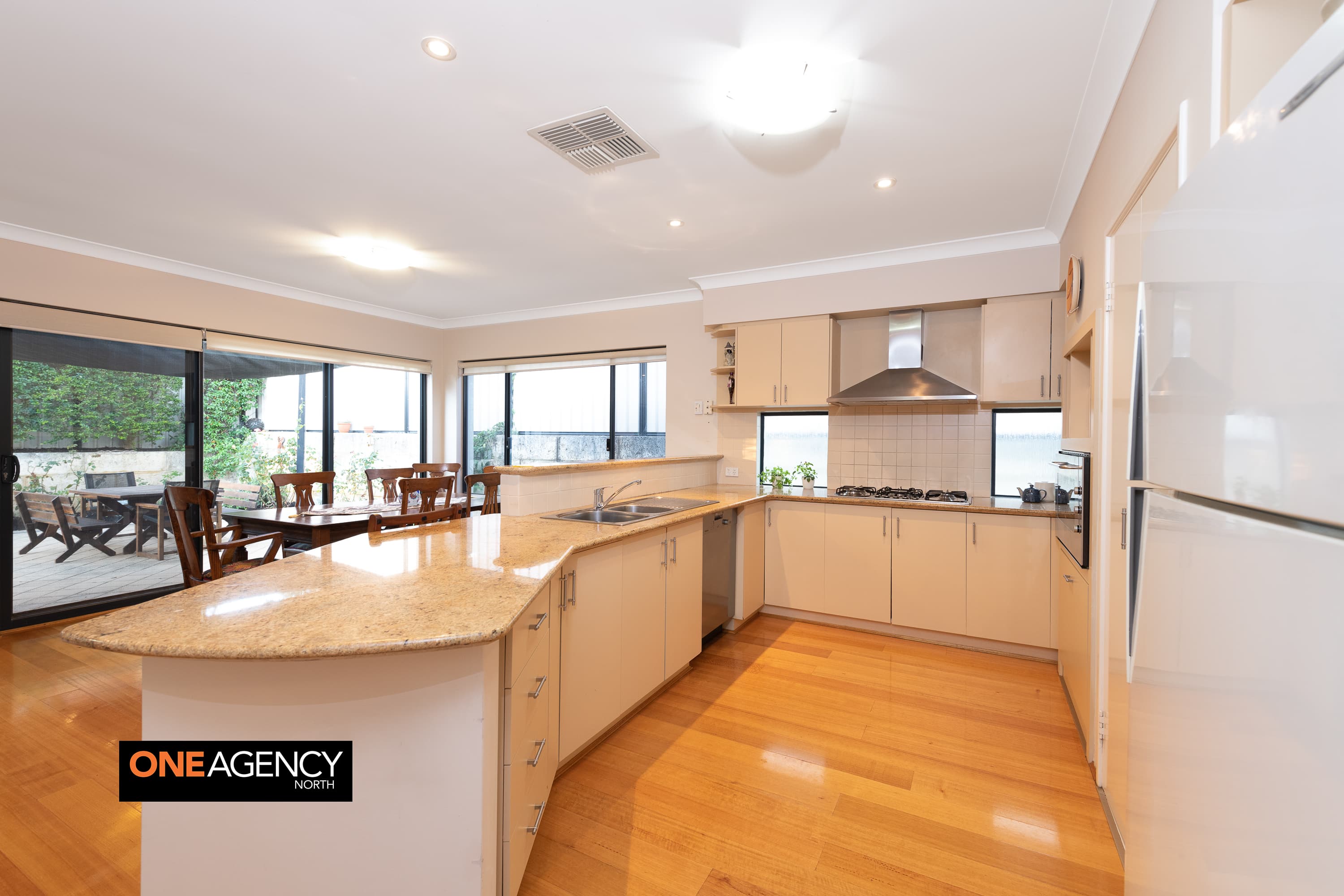 24 Padstow Street, Karrinyup, Karrinyup - Thumbnail 2