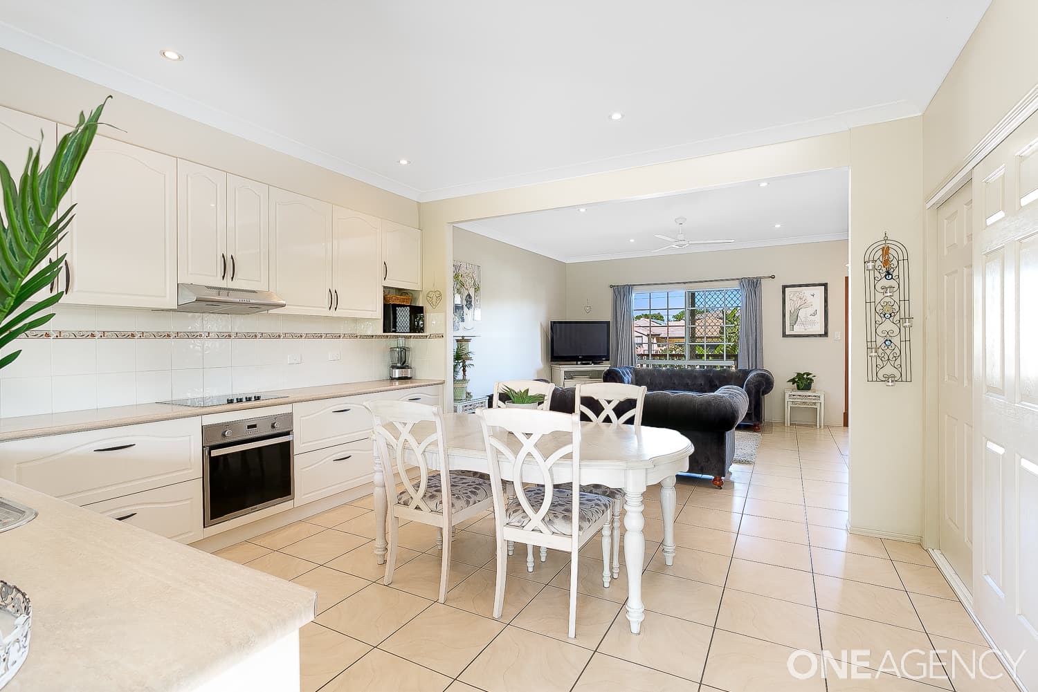 48 Collins Street, Woody Point, Woody Point - Thumbnail 7