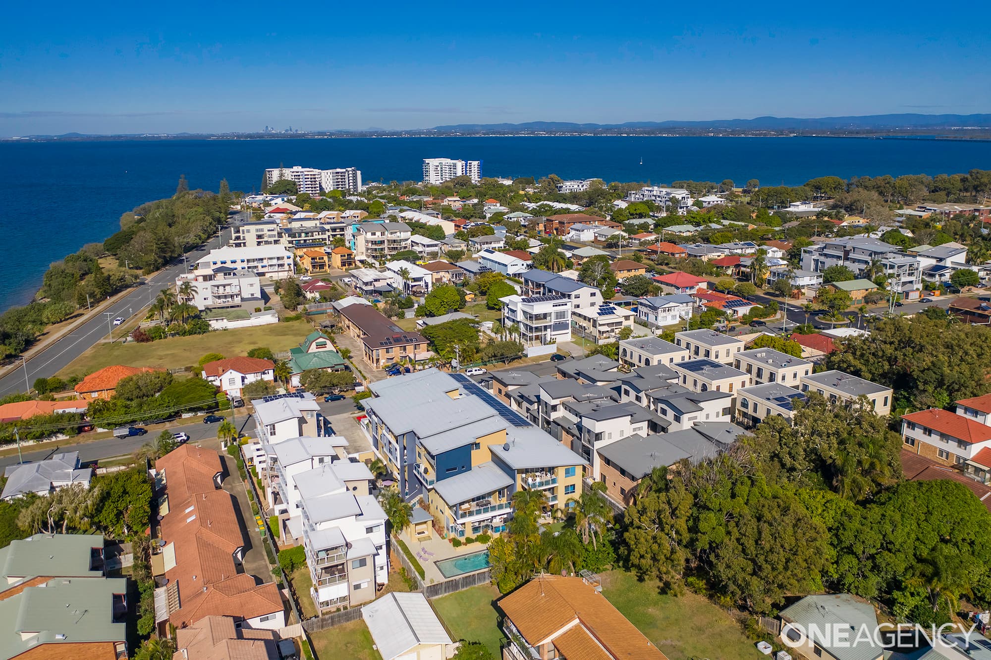 10/8-10 Georgina Street, Woody Point, Woody Point - Thumbnail 2