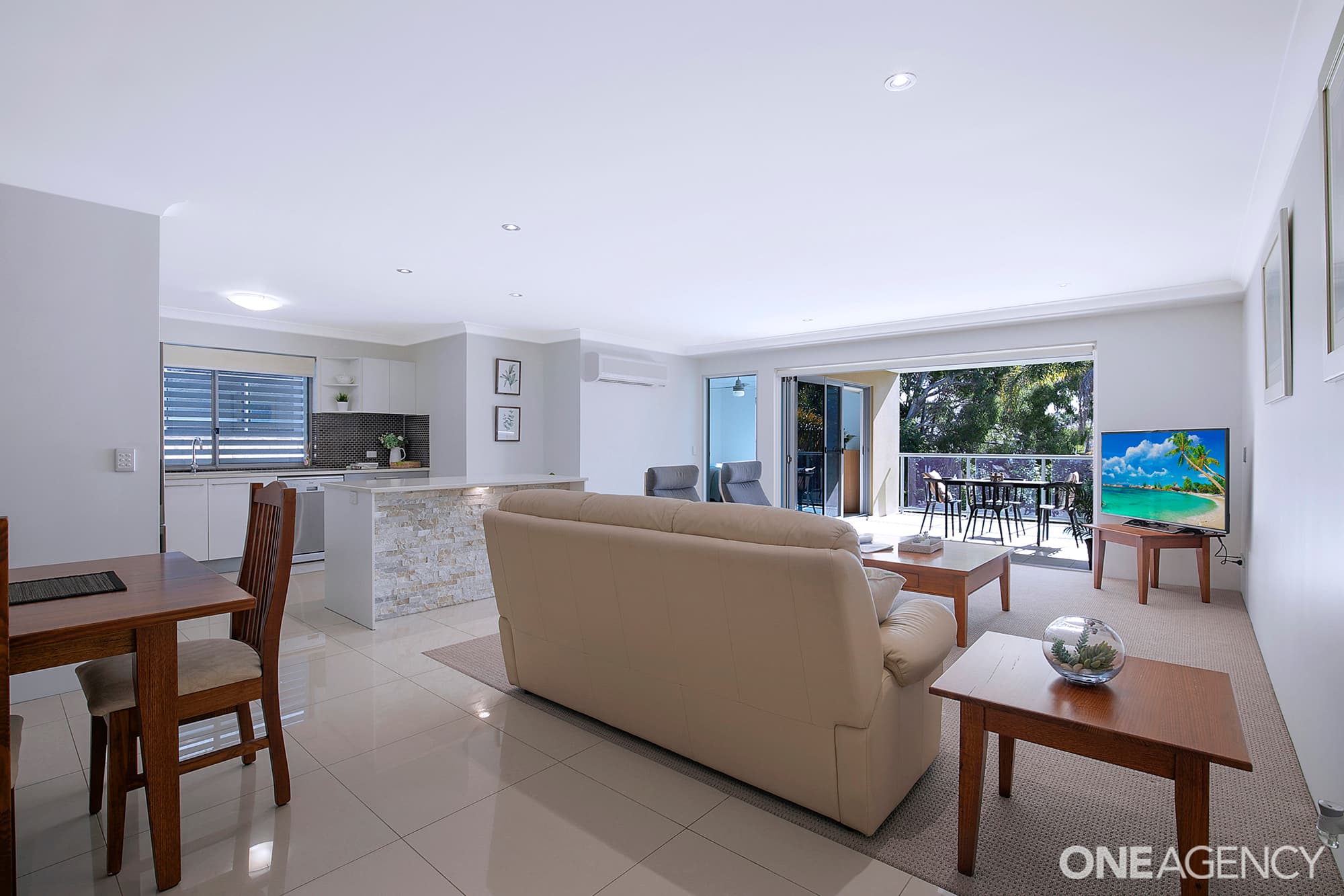 10/8-10 Georgina Street, Woody Point, Woody Point - Thumbnail 6